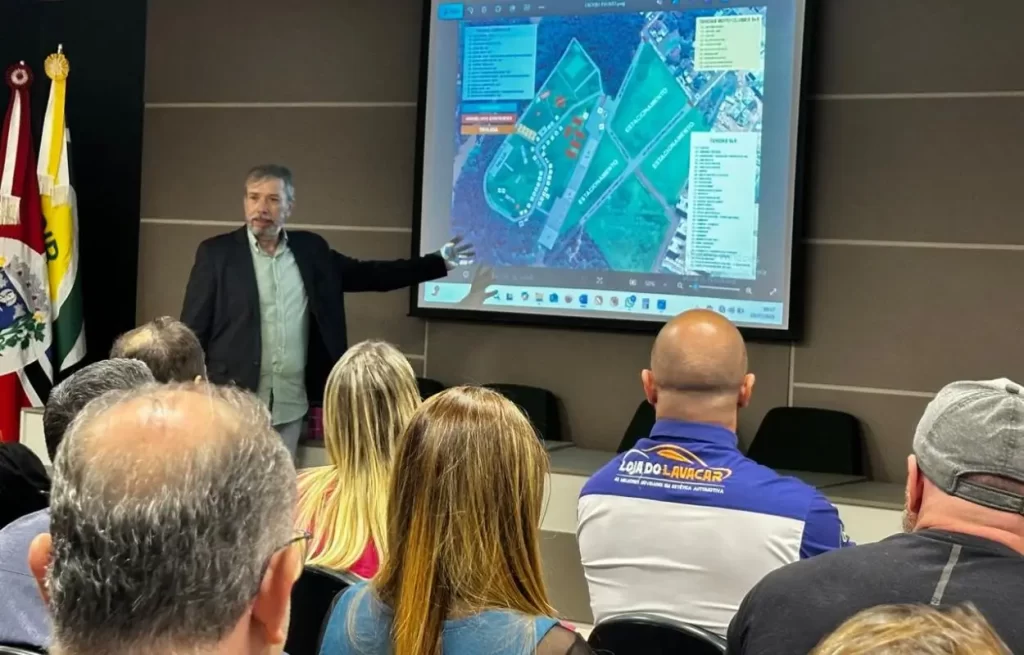 Apresentação da planta do Caveiras Moto Festival 2025 na ACIR