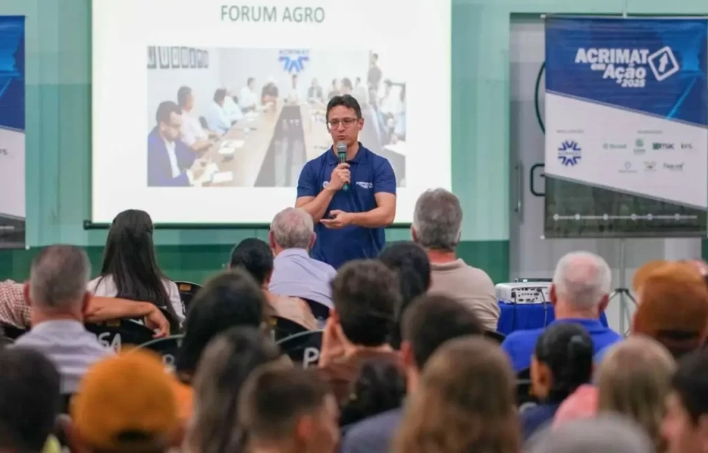 Palestras sobre o cenario mercadologico e ciclo pecuario Atitude MT