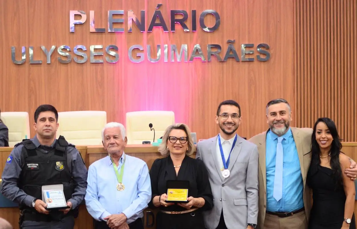 Sessao Solene da Camara Municipal Atitude MT