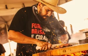 Festival Braseiro 2025 acontece dia 6 de setembro em Rondonópolis com open bar, open food e atrações musicais. Ingressos a partir de R$ 330.