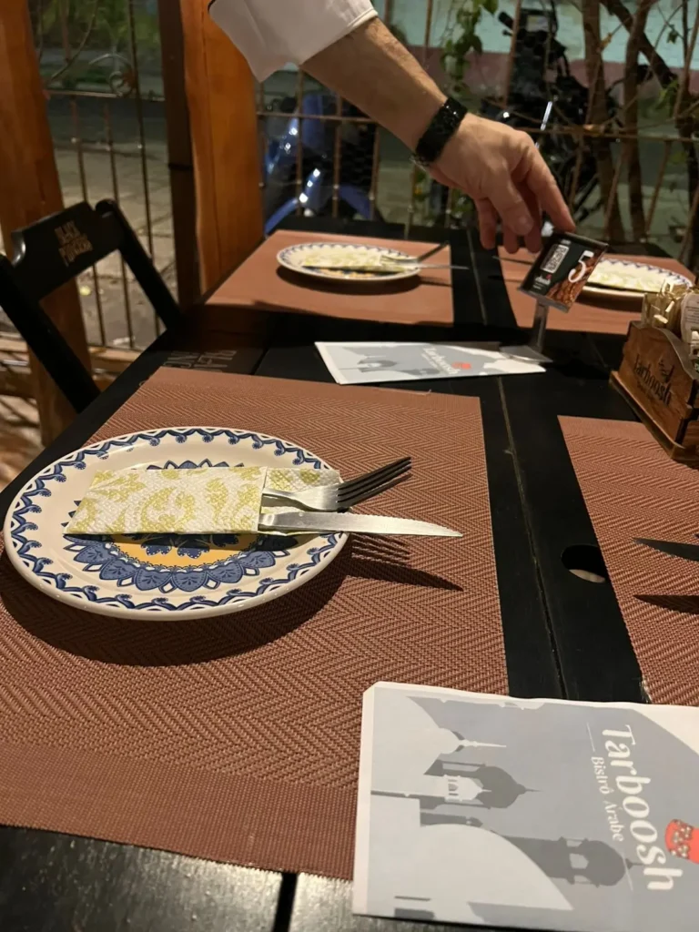 Noite Árabe em Rondonópolis: Uma Imersão entre Sabores e Danças 8 Tarboosh Bistro3 Atitude MT